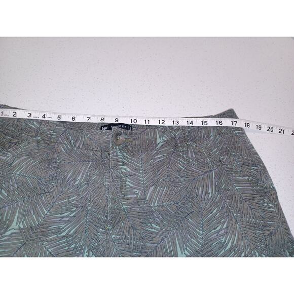 LEE Midrise Fit Women's Shorts Size 16/Medium - Picture 7 of 7